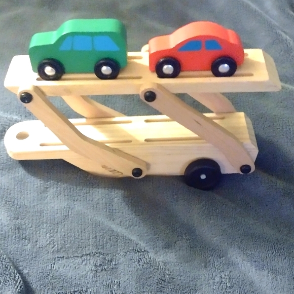 Melissa and Doug car carrier and two cars. - Picture 1 of 5